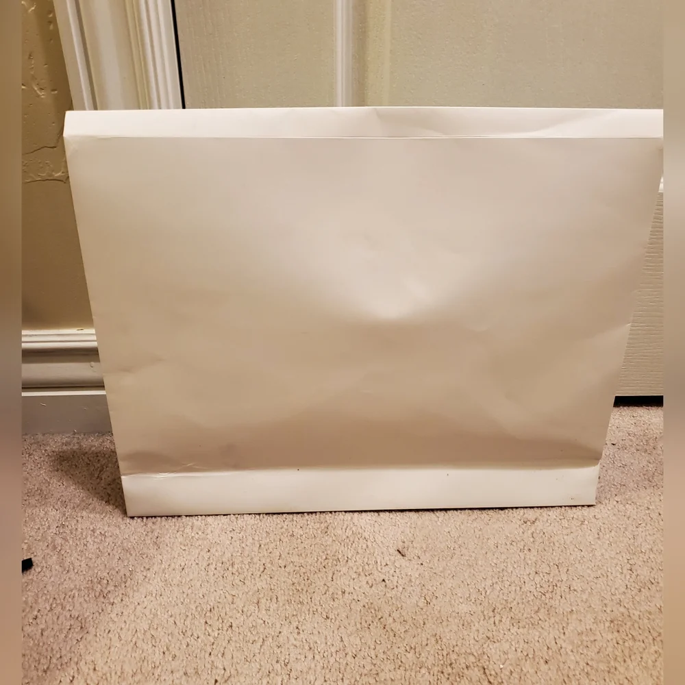 Authentic Chanel gift bag pouch - Picture 6 of 7